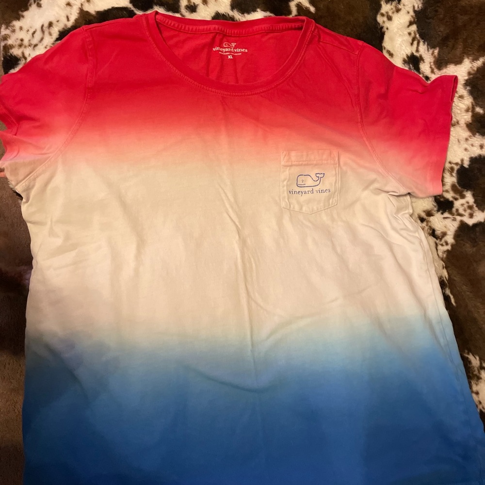Vineyard Vines XL red white and blue tshirt